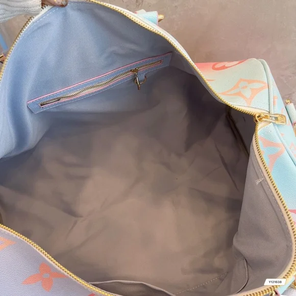 Luxury style Keepall Duffle - Picture 9 of 16